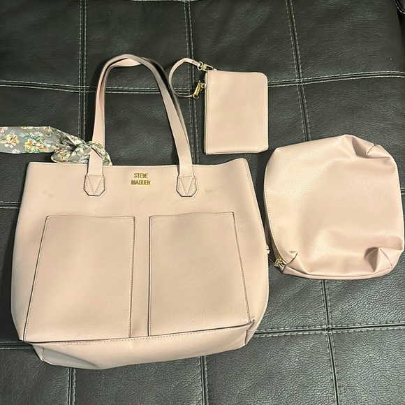 Steve Madden Handbags - 3 pieces Steve Madden pink bags